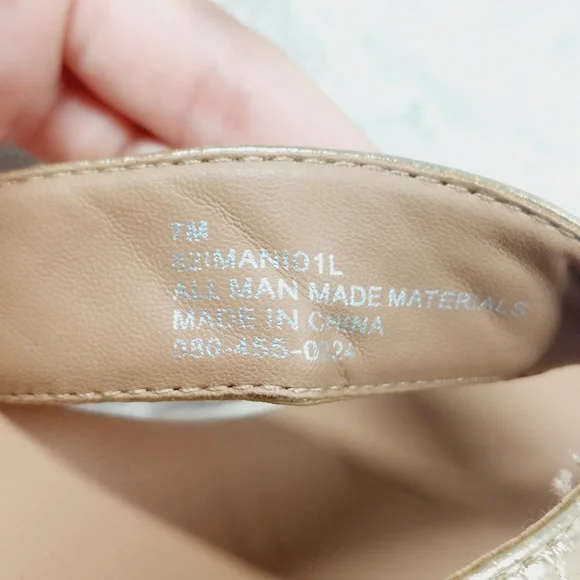 New Aerosoles Isha Gold Wedge Slip On Thong Sandal H997 - Picture 11 of 12